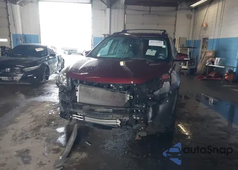 2017 Chevrolet Traverse 1Lt z USA, uszkodzony, nr VIN 1GNKVGKD3HJ240482